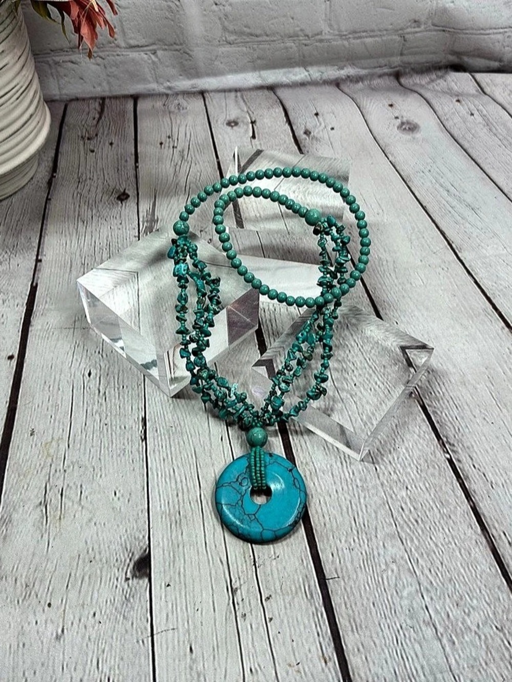 Boutique high quality faux Turquoise Beaded Pendant statement Necklace